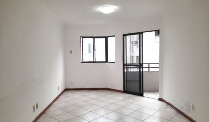 MARAVILHOSO APARTAMENTO DE 3 DORMITÓRIOS NO CENTRO DE FLORIANÓPOLIS