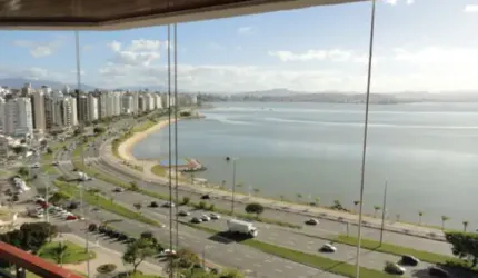 ÓTIMO APARTAMENTO DE 6 DORMITÓRIOS NO CENTRO DE FLORIANÓPOLIS