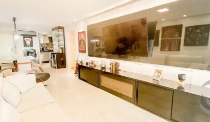 LINDO APARTAMENTO DE 3 DORMITÓRIOS NA AGRONÔMICA