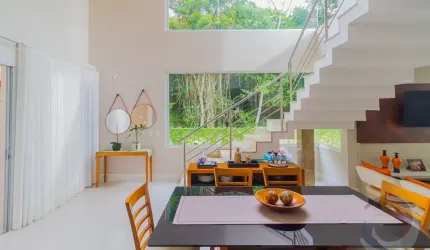 LINDA CASA RESIDENCIAL DE 3 DORMITÓRIOS EM SANTO ANTÔNIO DE LISBOA
