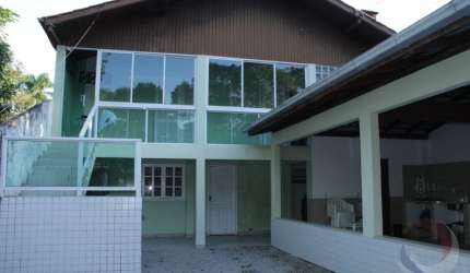 LINDACASA RESIDENCIAL DE 2 DORMITÓRIOS NO SANTO ANTÔNIO DE LISBOA