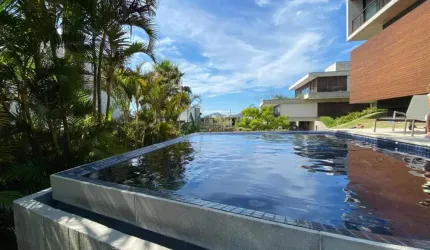 LINDA CASA RESIDENCIAL DE 3 DORMITÓRIOS EM CACUPÉ