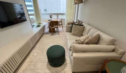 MARAVILHOSO APARTAMENTO DE 2 DORMITÓRIOS NO CENTRO DE FLORIANÓPOLIS