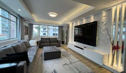 ÓTIMO APARTAMENTO DE 3 DORMITÓRIOS NO CENTRO DE FLORIANÓPOLIS