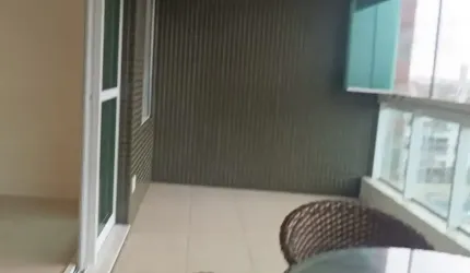 Condomínio  álphaville  4/4 sendo três suites valor  8500,00