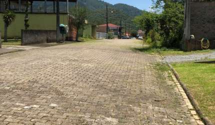 VENDO TERRENO !!!