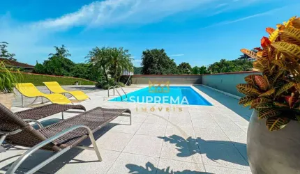 Casa com 3 dormitórios à venda, 250 m² por R$ 1.890.000,00 - Anita Garibaldi - Joinville/SC