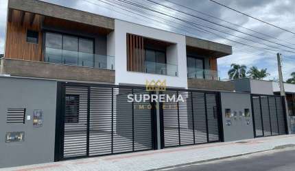 Sobrado com 3 dormitórios à venda, 136 m² por R$ 868.000,00 - Saguaçu - Joinville/SC