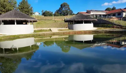 CONDOMINIO DE CHÁCARAS EM CONTENDA COM TODA INFRAESTRUTURA PARA LAZER