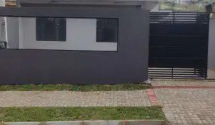 LINDA CASA NO IGUAÇU COM 3 DORMITORIOS