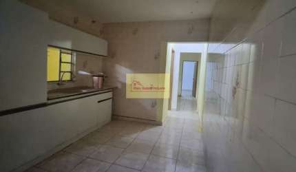 Casa à venda em Diadema-SP, bairro Canhema: 2 quartos, 1 sala, 1 banheiro, 60m² de área. Venha conferir!