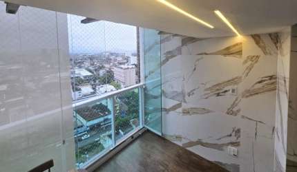 Apartamento à Venda  Vila Mathias | 2 Dormitórios | Varanda  | Andar Alto | Vista Livre