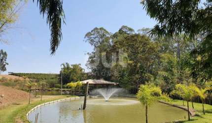 Chácara / sítio com 3 quartos à venda na Rua Doutor Constâncio Cintra, km121, Silvestre, Amparo, 555 m2 por R$ 1.890.000