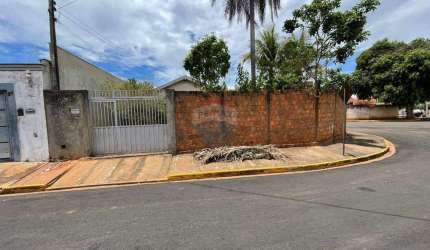 Casa com 1 quarto para alugar no Conjunto Habitacional Antônio Pagan, Araçatuba  por R$ 850