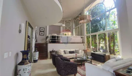 Casa assobradado de alto padrão !