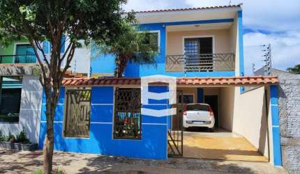 Casa com 3 dormitórios à venda, 138 m² por R$ 470.000,00 - Jardim Flamingos - Apucarana/PR