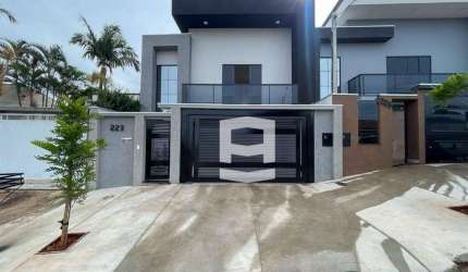 Casa com 3 dormitórios à venda, 176 m² por R$ 770.000,00 - Vila São Carlos - Apucarana/PR