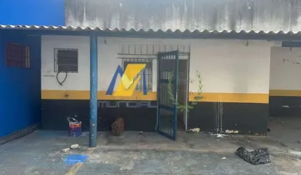Terreno de 300m² localizado em Santo André, SP, ideal para projetos comerciais ou de investimento.