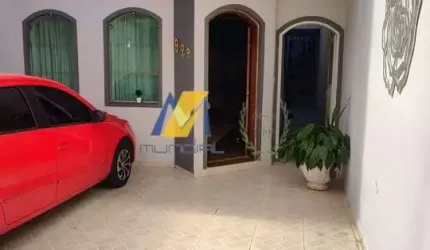 Casa com 3 quartos à venda no Parque Jaçatuba, Santo André , 202 m2 por R$ 690.000