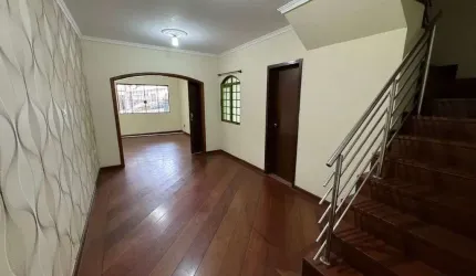 Sobrado 4 dormitórios