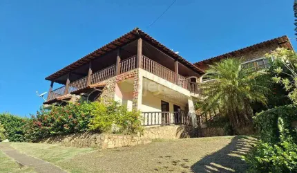 Belíssima casa de 7 quartos a venda no Bosque do Peró em Cabo Frio.