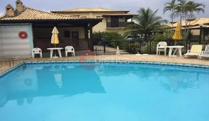 Casa em cond. com mobília de 2 quartos com 2 suítes na Ogiva em Cabo Frio