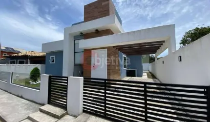 Casa linear, 3 quartos, mobiliada, Cond. dos Pássaros - Cabo Frio