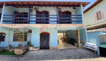 Casa duplex em condomínio - Pero - Cabo Frio - RJ