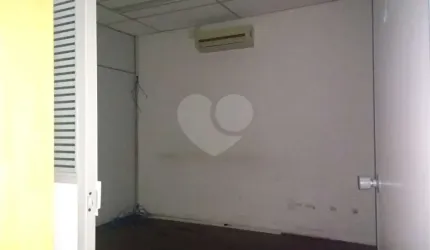 Casa comercial para alugar na Praça da República, 468, República, São Paulo, 259 m2 por R$ 3.800