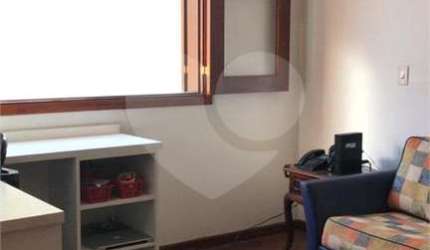 Casa com 4 quartos à venda na Rua Gil Fernandes, 377, Bosque da Saúde, São Paulo, 240 m2 por R$ 1.800.000