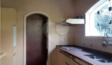 Casa em condomínio fechado com 3 quartos para alugar na Alameda Dinamarca, 483, Alphaville Residencial Um, Barueri, 560 m2 por R$ 25.000