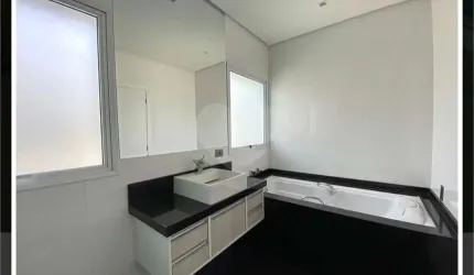 Casa em condomínio fechado com 4 quartos para alugar na Alameda Lambrusco, 95, Tamboré, Barueri, 536 m2 por R$ 31.900