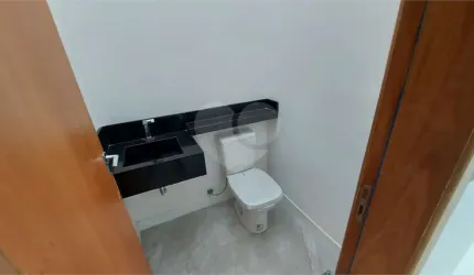 Casa em condomínio fechado com 3 quartos à venda na Estrada Santa Catarina, 1, Cézar de Souza, Mogi das Cruzes, 170 m2 por R$ 1.300.000