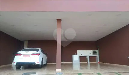 Casa com 3 quartos à venda na Rua Holanda, 32, Recanto Maravilha III, Santana de Parnaíba, 750 m2 por R$ 1.010.000