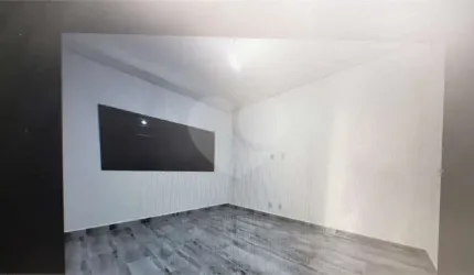 Casa em condomínio fechado com 3 quartos à venda na Rua Saíra, 37, Suru, Santana de Parnaíba, 220 m2 por R$ 1.700.000