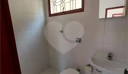 Casa em condomínio fechado com 5 quartos à venda na Rua Tabebuias (Residencial Jardim das Palmeiras), 270, Bosque, Vinhedo, 220 m2 por R$ 1.250.000