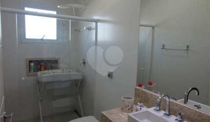 Casa em condomínio fechado com 3 quartos à venda na Rua Vereador Walter Obmer Woelzke, 609, Jardim das Palmeiras, Valinhos, 185 m2 por R$ 1.390.000