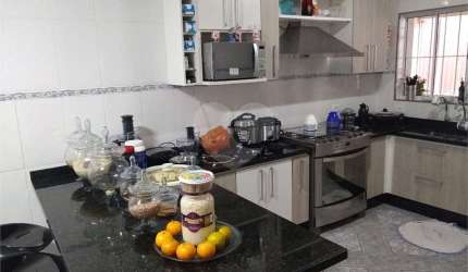 Casa com 3 quartos à venda na Rua Alexandre Azevedo, 56, Vila Mazzei, São Paulo, 220 m2 por R$ 895.000