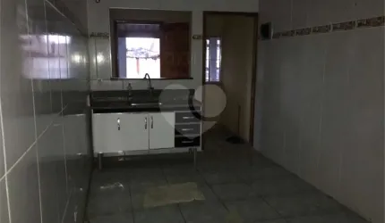 Casa com 3 quartos à venda na Avenida Crisântemo, 427, Jardim das Flores, Osasco, 176 m2 por R$ 798.000