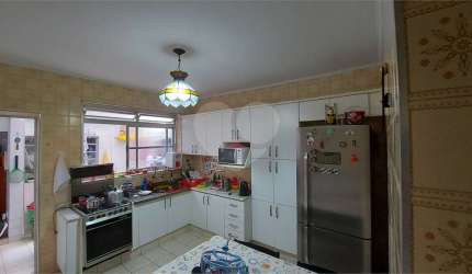 Casa com 2 quartos à venda na Rua das Tambaíbas, 109, Vila Parque Jabaquara, São Paulo, 100 m2 por R$ 530.000