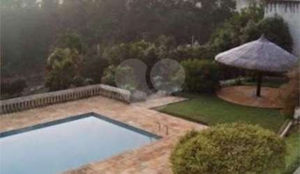 Casa em condomínio fechado com 5 quartos à venda na Alameda Antônio Benedito Salvador, 1, Portal das Acácias, Santana de Parnaíba, 790 m2 por R$ 1.780.000
