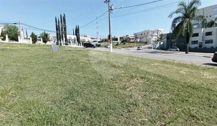 Terreno à venda na Avenida Rosa Zanetti Ferragut, 6, Pinheirinho, Vinhedo, 334 m2 por R$ 899.000