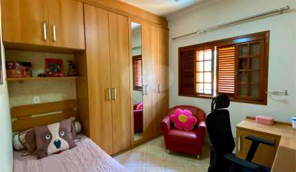 Casa com 3 quartos à venda na Rua Ibaial, 56, Chácara do Vovô, Guarulhos, 126 m2 por R$ 640.000
