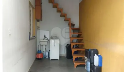 Casa com 2 quartos à venda na Rua Hilário Dias dos Santos, 135, Jardim Santa Clara, Guarulhos, 180 m2 por R$ 600.000