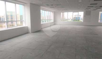 Sala comercial para alugar na Rua Surubim, 577, Cidade Monções, São Paulo, 544 m2 por R$ 51.600
