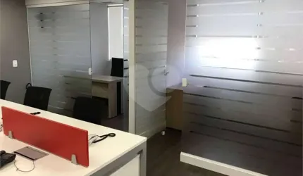 Sala comercial para alugar na Avenida Marcos Penteado de Ulhôa Rodrigues, 1119, Tamboré, Barueri, 126 m2 por R$ 11.000