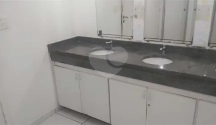 Casa comercial para alugar na Rua Líbero Badaró, 471, Centro, São Paulo, 513 m2 por R$ 15.000