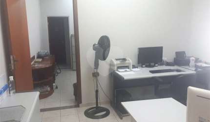 Casa com 3 quartos à venda na Rua Manoel Matheus, 267, Centro, Vinhedo, 160 m2 por R$ 1.500.000