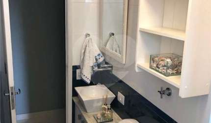 Apartamento com 2 quartos à venda na Rua Frei Manuel Calado, 29, Vila Marari, São Paulo, 60 m2 por R$ 270.000