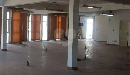 Apartamento para alugar na Rua Hugo D'Antola, 1000, Lapa, São Paulo, 800 m2 por R$ 45.000